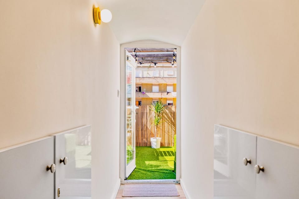 Mint Rooftop Lisbon Apartment in Lisbon