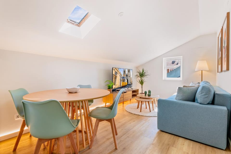 Mint Rooftop Lisbon Apartment in Lisbon