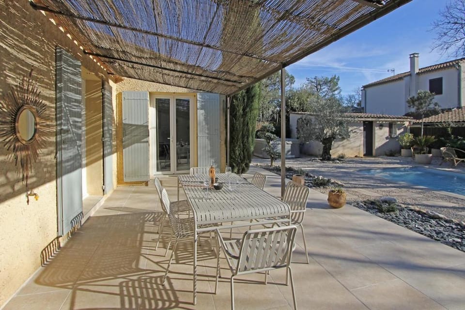 Property building, Garden, Balcony/Terrace, Garden view
