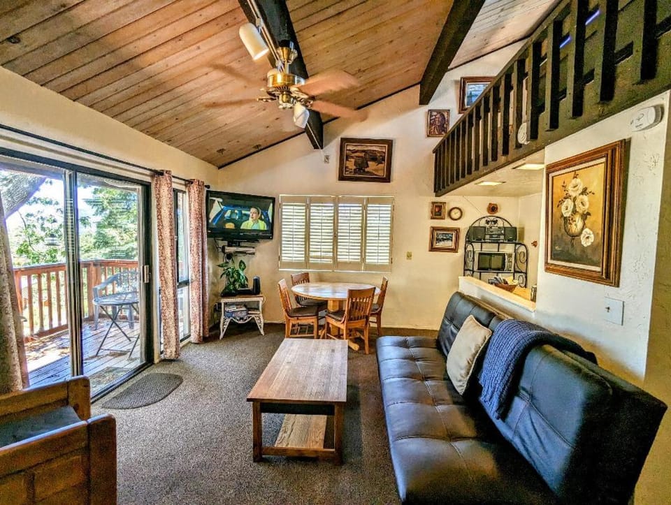 Snow Summit Townhouse Unit 02 House in Big Bear
