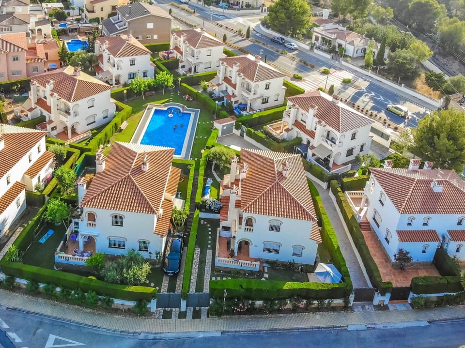 Facade/entrance, Bird's eye view, Garden view, Pool view, Street view