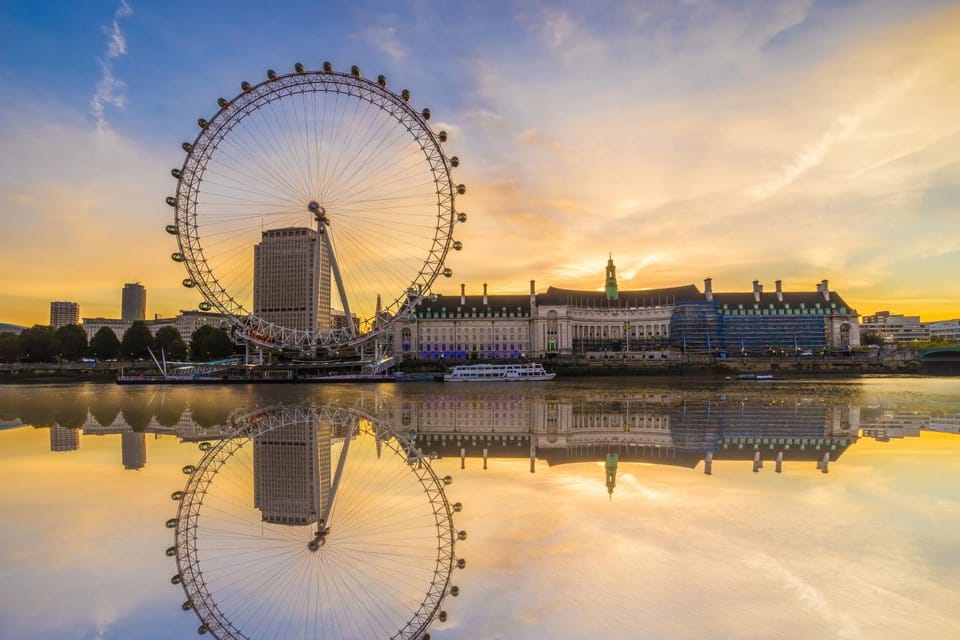 Top-Floor Apartment, 1 minute to Tube, Waterloo & Southbank, Private Balcony Apartment in City of Westminster
