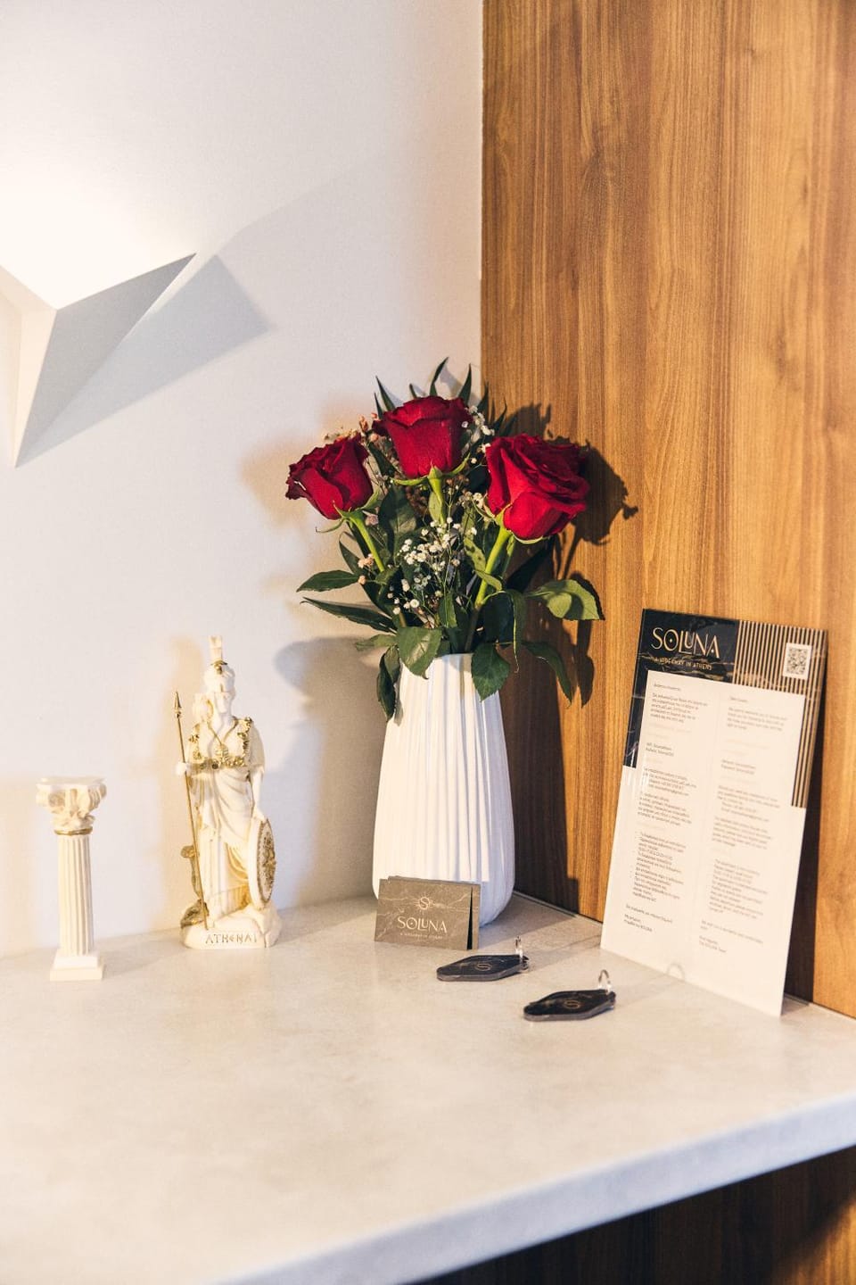 SOLUNA Hideaway Athens - Luxury Jacuzzi Suite Apartment in East Attica Regional Unit, Greece