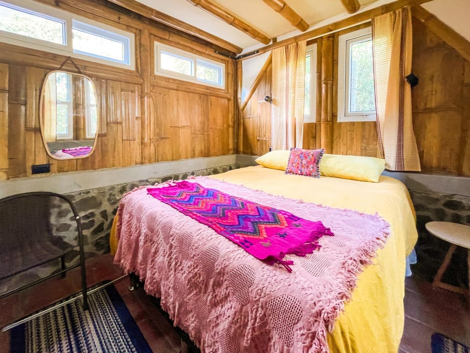 Casa Oak Bed and Breakfast in Sololá Department