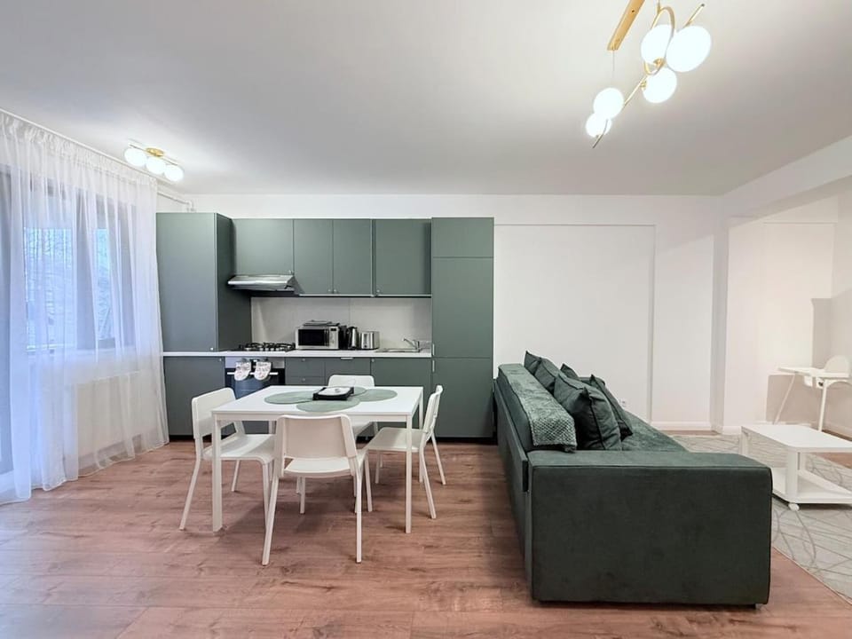 Olive Green I Apartment at Groundfloor with Balcony Apartment in Bucharest
