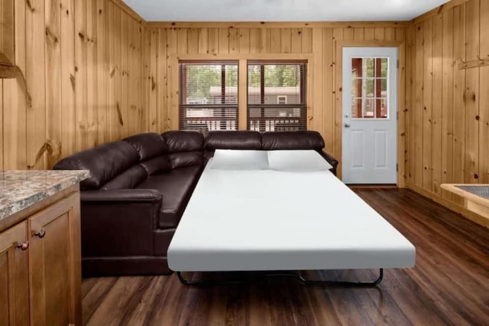 VR06 2 Bdrm Cottage near Wildwood House in Lower Township