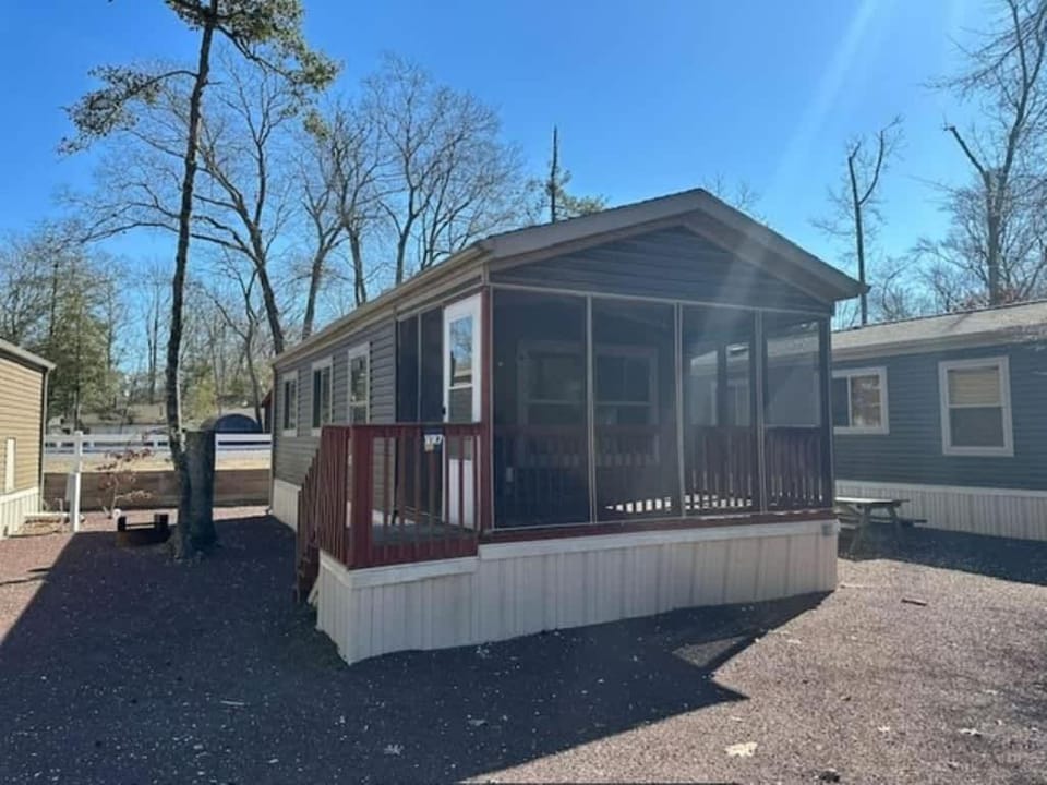 VR12 2 Bdrm Cottage near Wildwood House in Lower Township