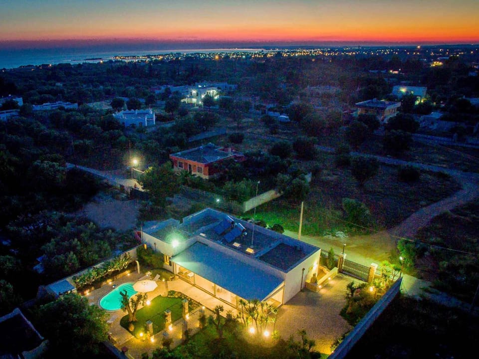 Property building, Night, Bird's eye view, Pool view, Sea view, Swimming pool, Sunset