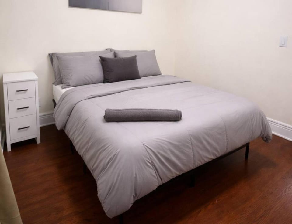Maple Crest Residence (Minutes to the Fall) Apartment in Buffalo