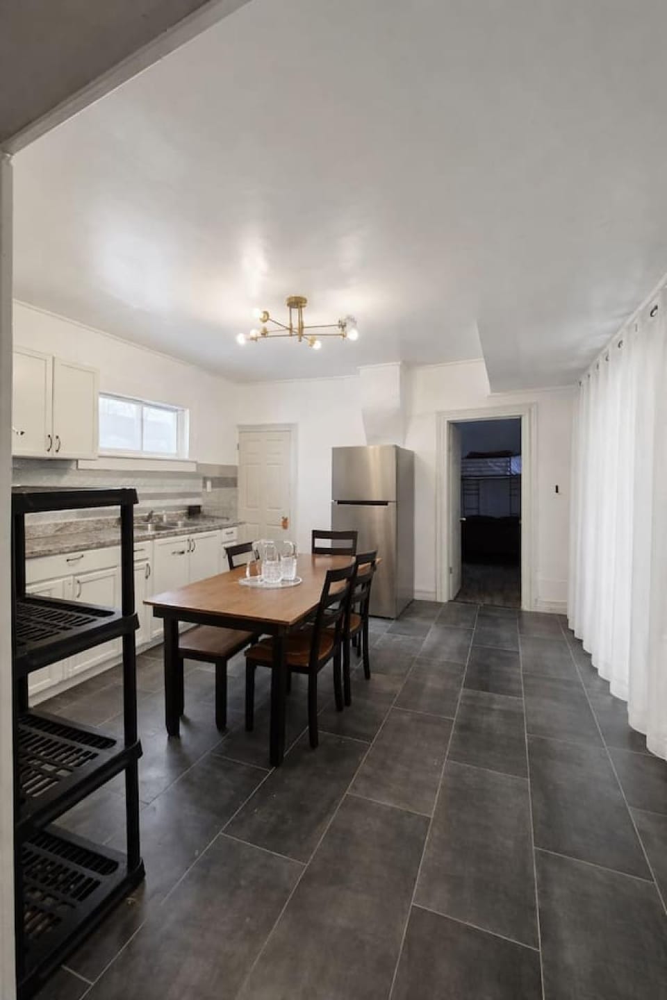 Comfort and Style Buffalo Escape Apartment in Buffalo