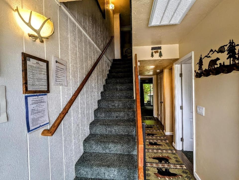 Snow Summit Townhouse with Spa Unit 41 House in Big Bear
