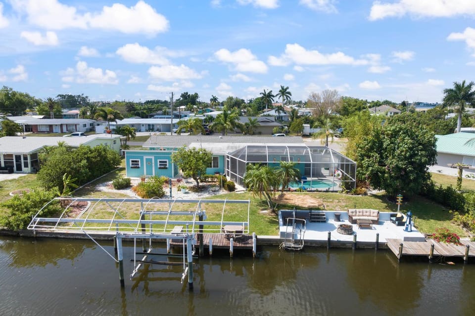 Heated Pool & Boat Dock! Port Charlotte Getaway House in Port Charlotte