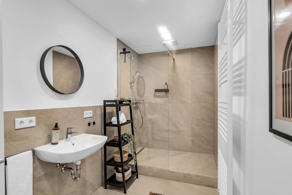 Shower, Bathroom