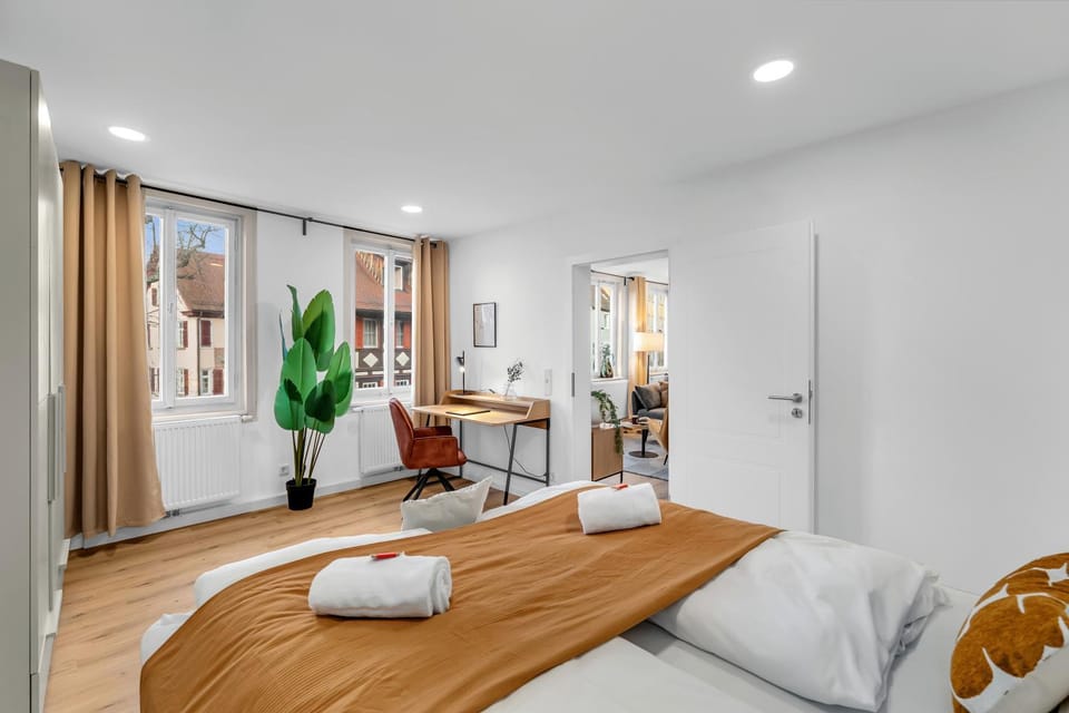 Bed, Bedroom, towels, wardrobe