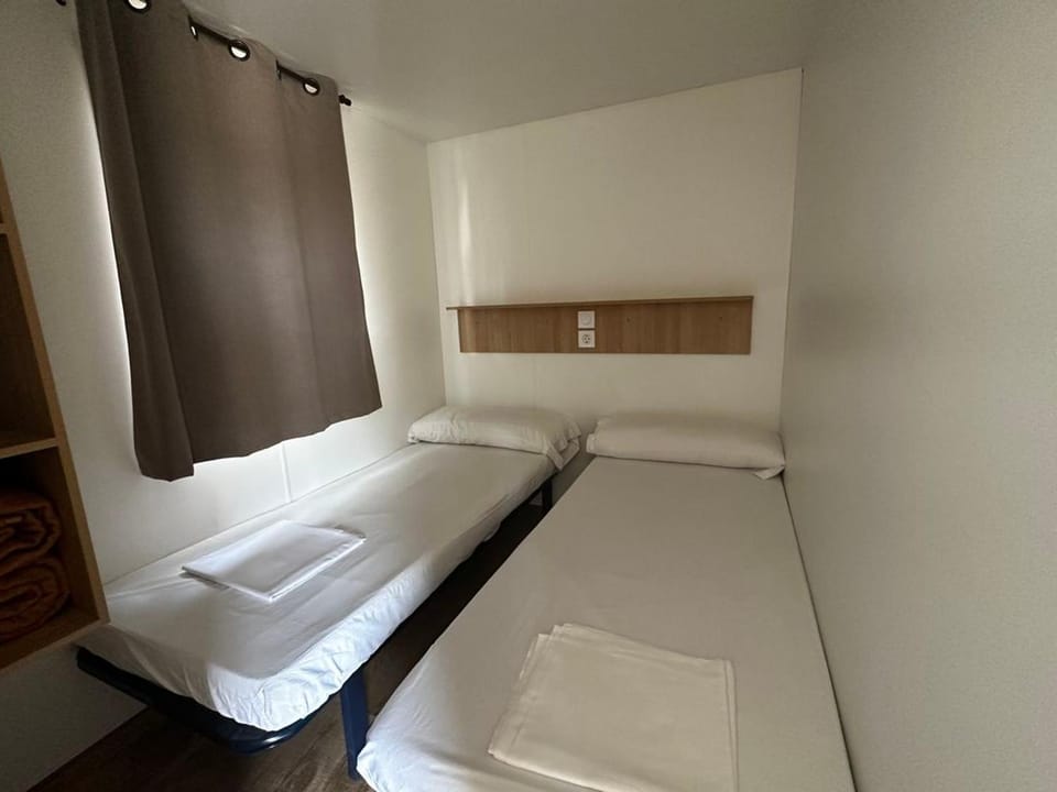 Mobil-home Marbella - Terrasse Privée - API-1-52-1861 Campground/ 
RV Resort in Marbella