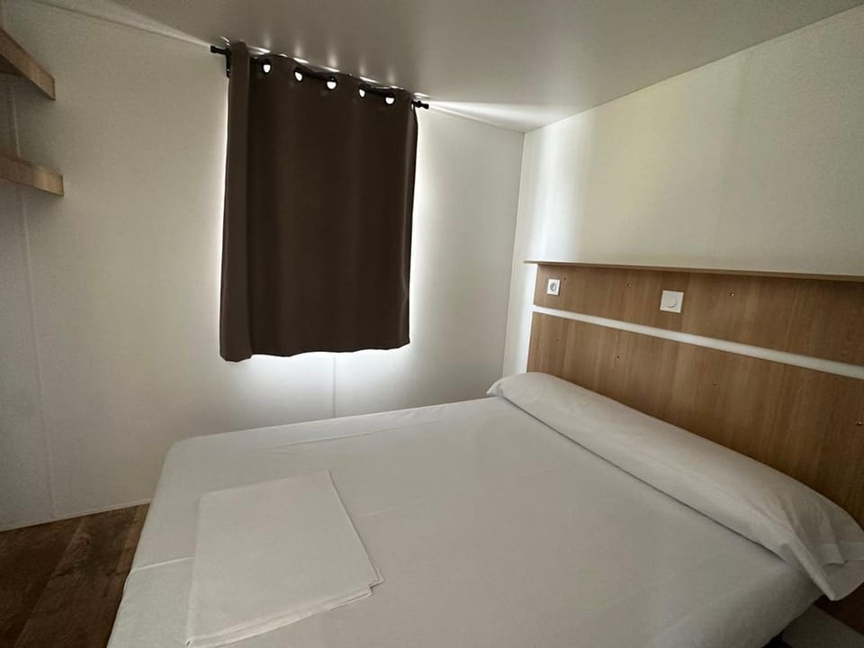 Mobil-home Marbella - Terrasse Privée - API-1-52-1861 Campground/ 
RV Resort in Marbella