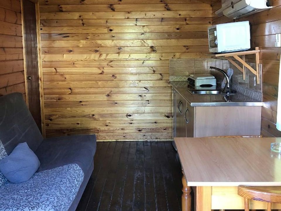 Bungalow Terrasse à Marbella - Pour Couples - API-1-52-1893 Campground/ 
RV Resort in Marbella