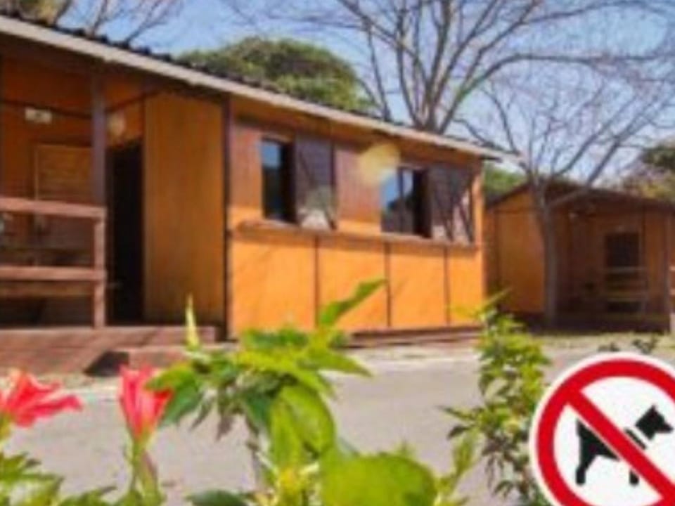 Cabane Accueillante avec Terrasse - API-1-52-1898 Campground/ 
RV Resort in Marbella