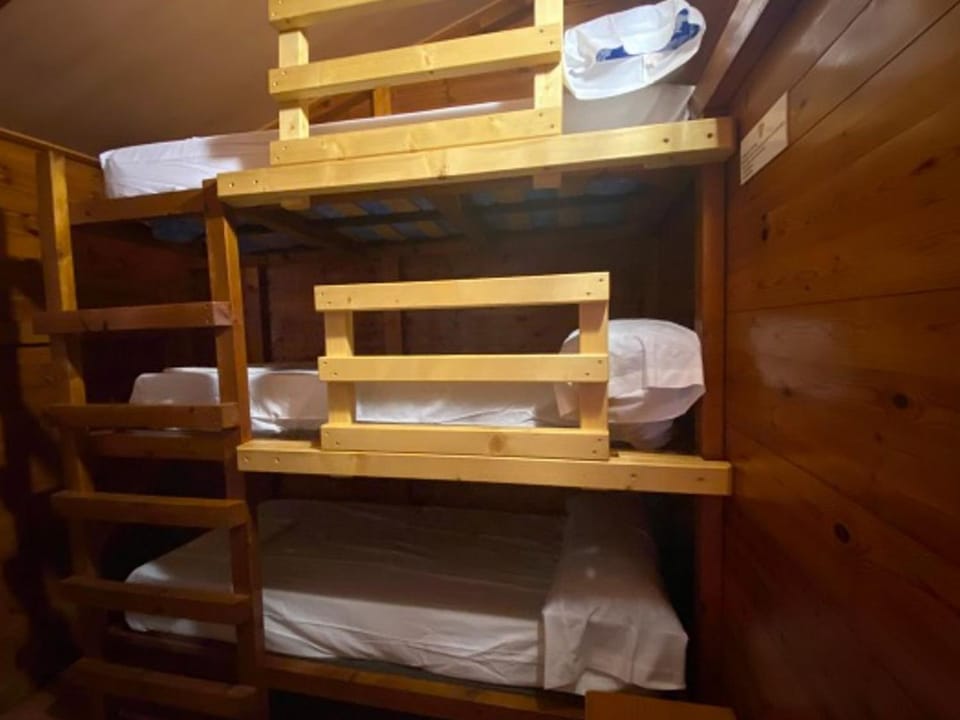 Cabane Accueillante avec Terrasse - API-1-52-1898 Campground/ 
RV Resort in Marbella