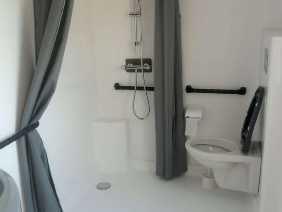 Mobil-home PMR 28m², 4 pers, Terrasse - API-1-52-1728 Campground/ 
RV Resort in Centre-Val de Loire