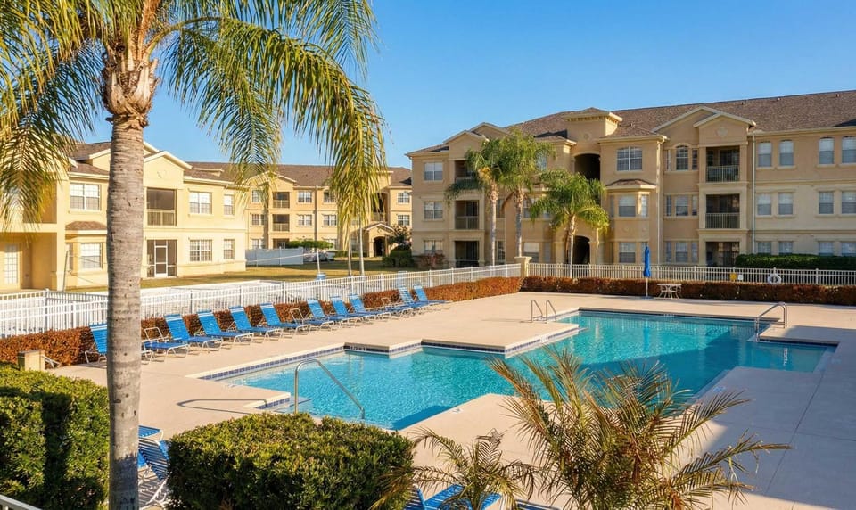 Property building, Swimming pool