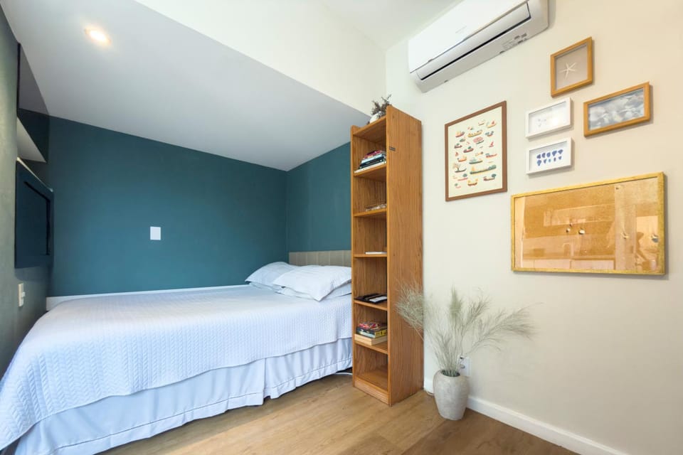Studio perto da praia MAR, ar condicionado, estacionamento Apartment in Lauro de Freitas