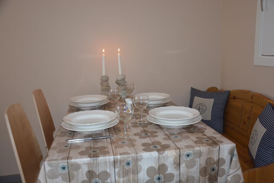 Semesterlägenhet på Smögen med p-plats och Wi-fi Apartment in Västra Götaland County