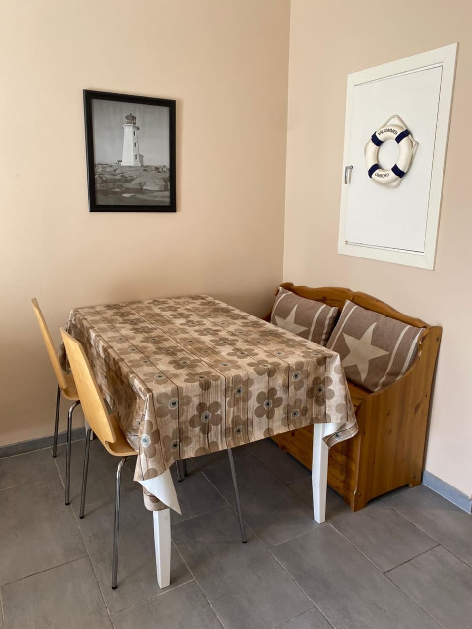 Semesterlägenhet på Smögen med p-plats och Wi-fi Apartment in Västra Götaland County