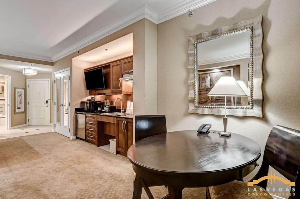 MGM Signature-10-718 Jacuzzi Studio House in Las Vegas Strip