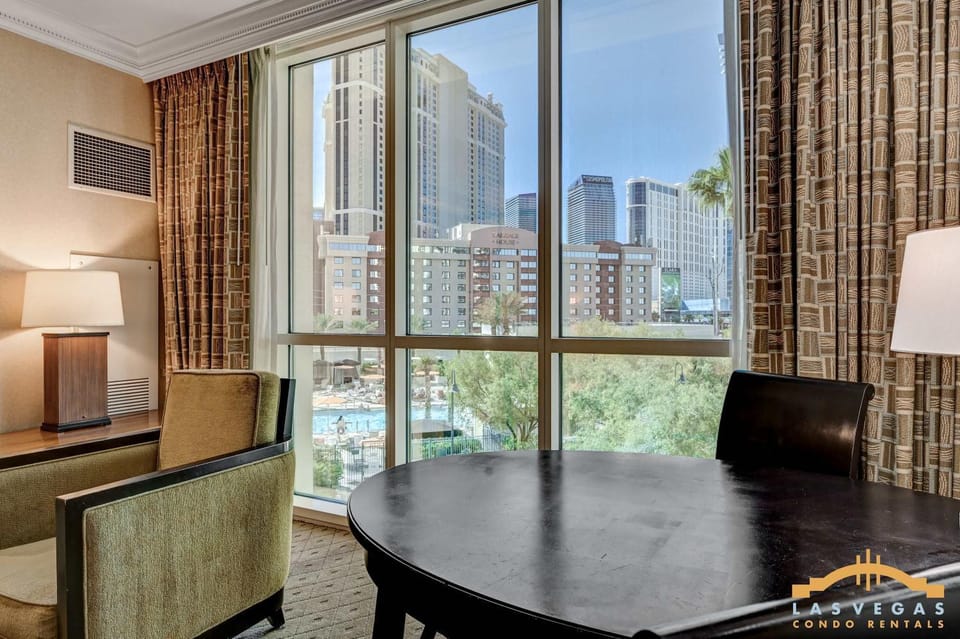 MGM Signature-02-719 Strip View Jacuzzi Studio House in Las Vegas Strip