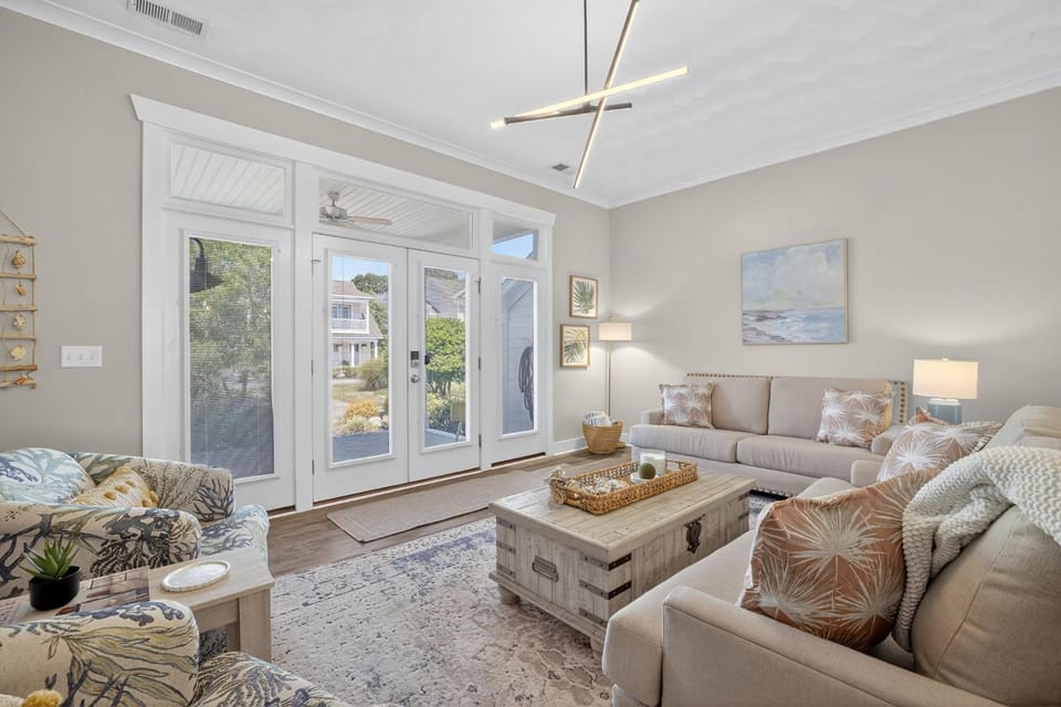 Spacious Coastal Retreat • Steps to Virginia Beach Fun House in Virginia Beach