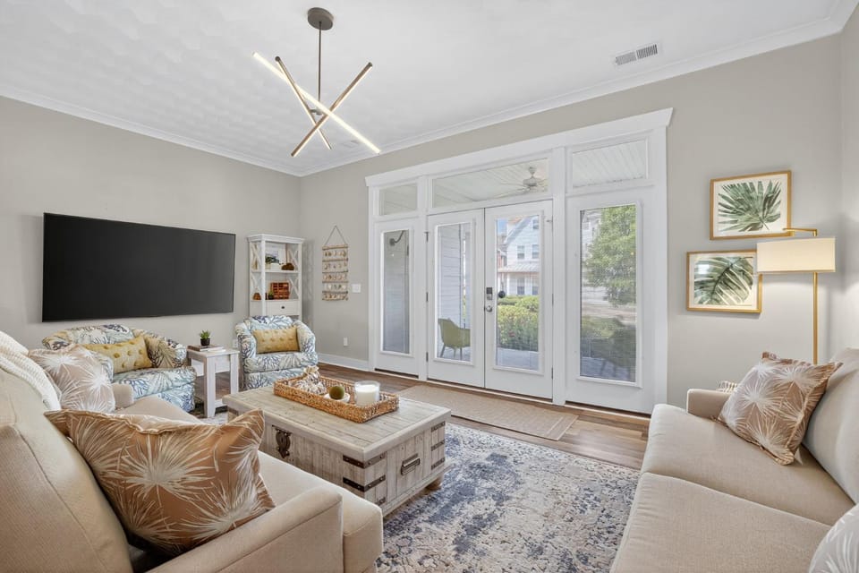 Spacious Coastal Retreat • Steps to Virginia Beach Fun House in Virginia Beach
