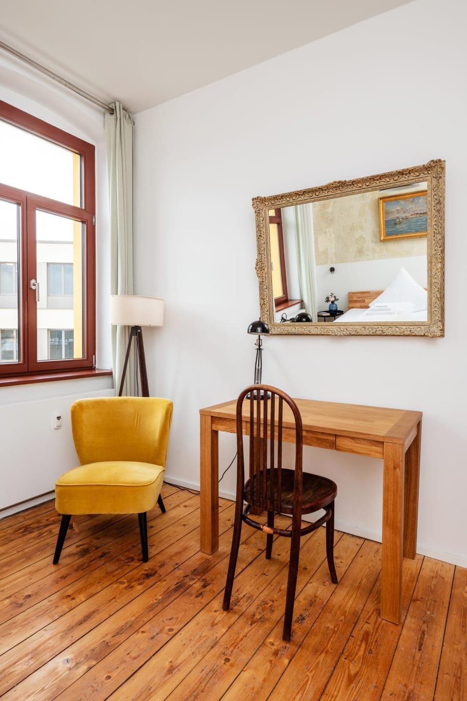 Photo of the whole room