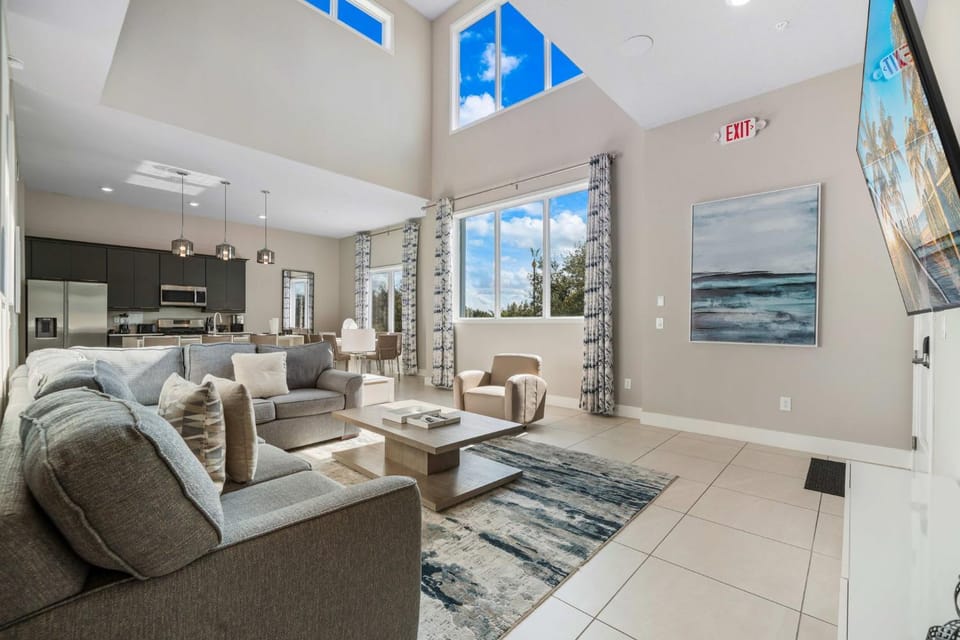 New Epic Reunion SkyLoft Elevator Access Rooftop Balcony Pools House in Four Corners