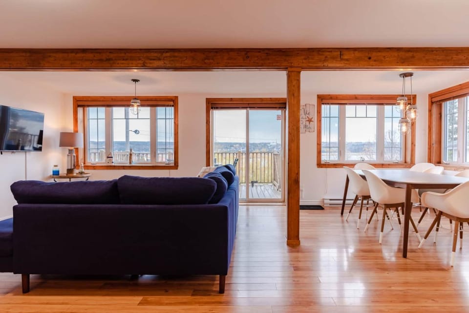 Hôtel à la maison - La Bleue Maritime House in Rivière-du-Loup