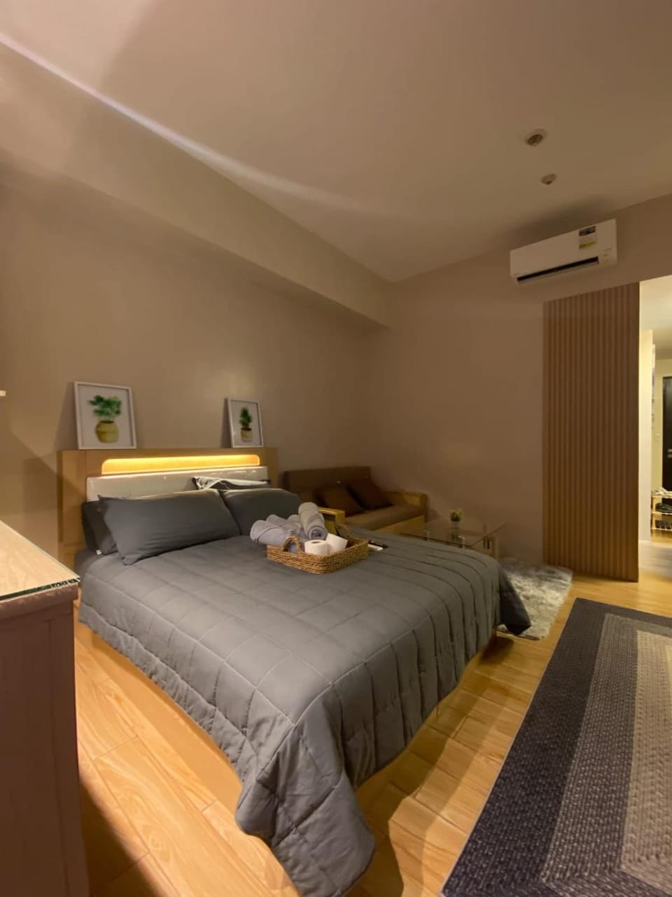 Near NAIA T3 Klassi Luxurious Stay in Newport City Apartment in Pasay