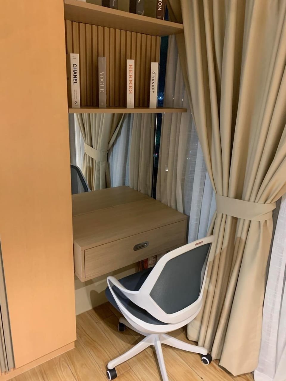 Near NAIA T3 Klassi Luxurious Stay in Newport City Apartment in Pasay