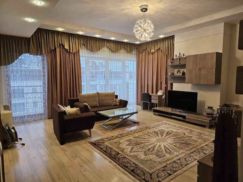 TV and multimedia, Seating area