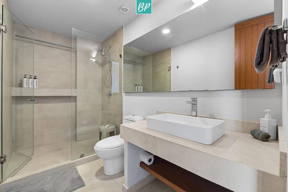 Makare Bucerias - Rooftop Pool and Steps to Beach Apartment in Bucerias
