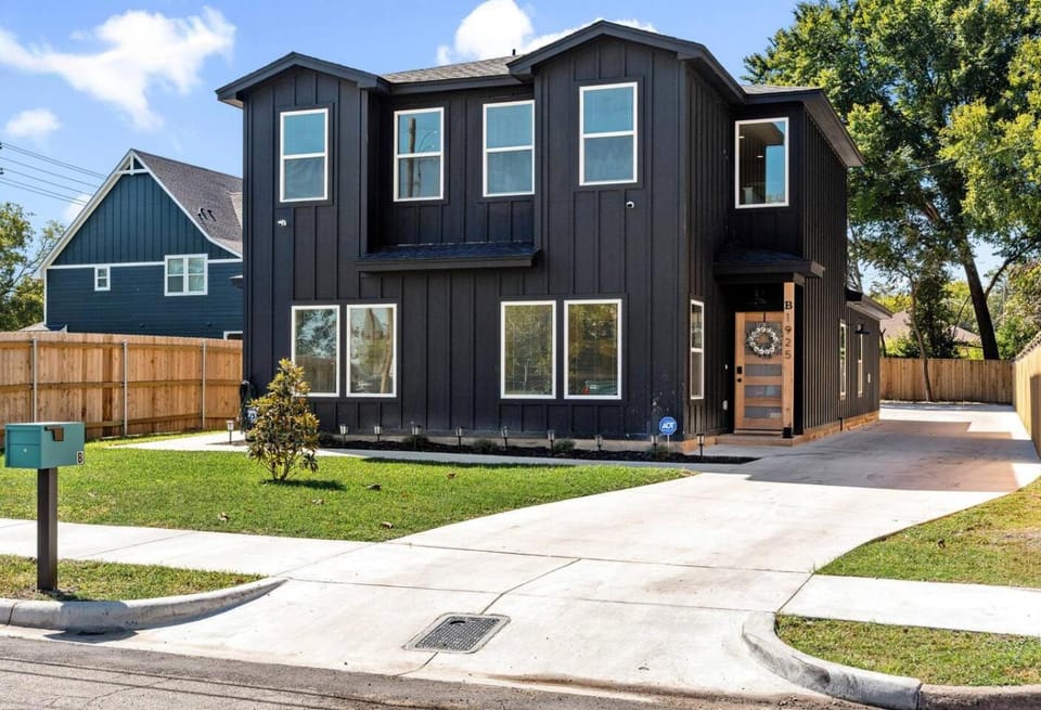 Stylish Waco Retreat in a Prime Location House in Waco