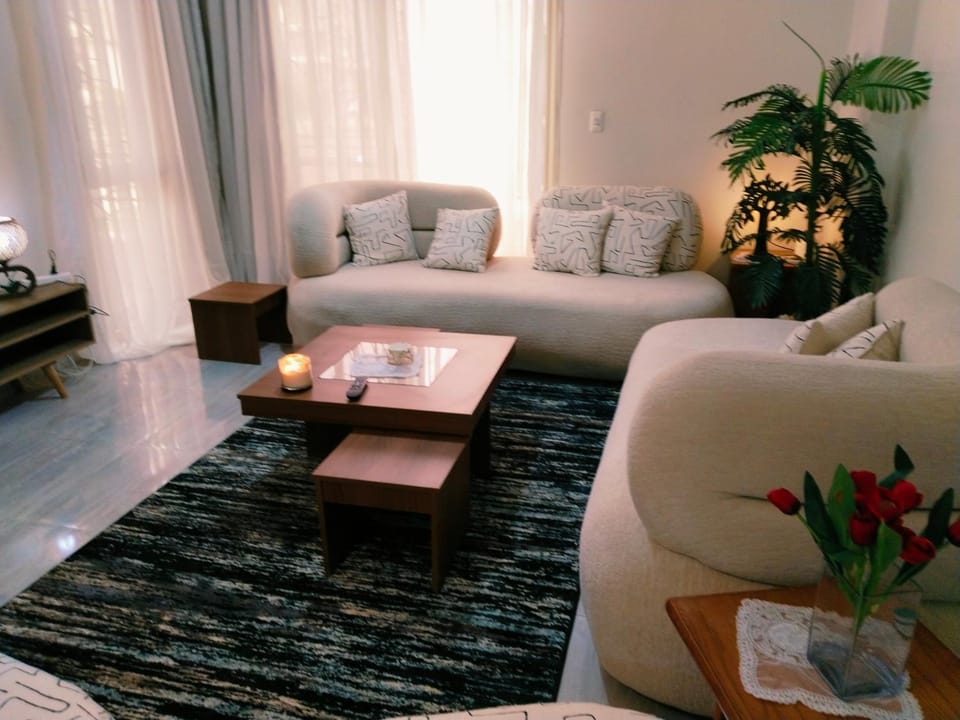 شقة مفروشة أنيقة داخل كومباوند ف الشيخ زايد Apartment in Egypt