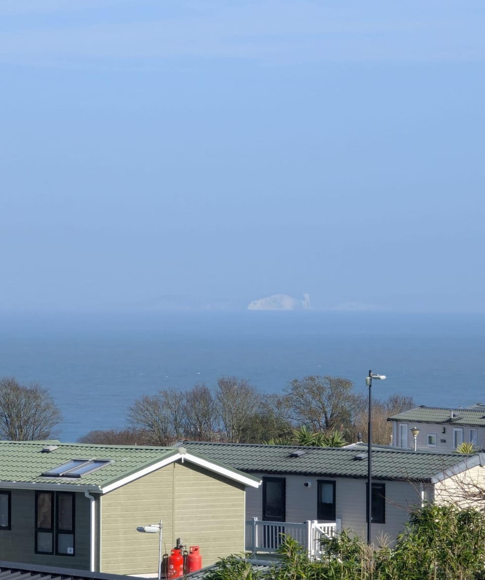 View (from property/room), Landmark view, Sea view