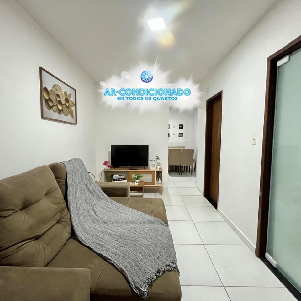 Casa Privativa com garagem à 8 min do Aeroporto de SALVADOR SELF Check-in AUTOMÁTICO House in Lauro de Freitas
