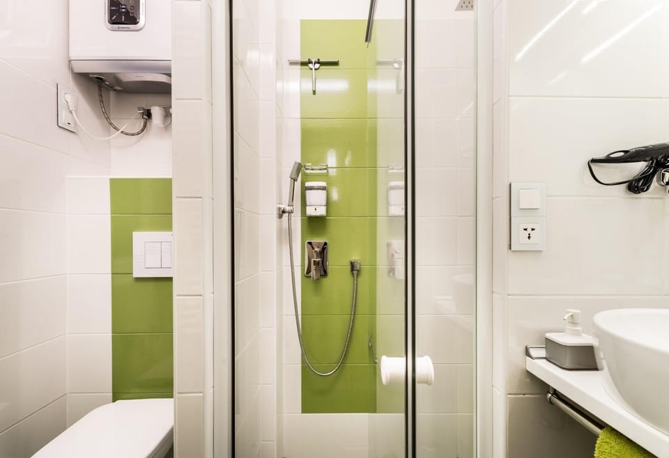 Kiwi Apartment in the heart of Budapest with free parking Apartment in Budapest