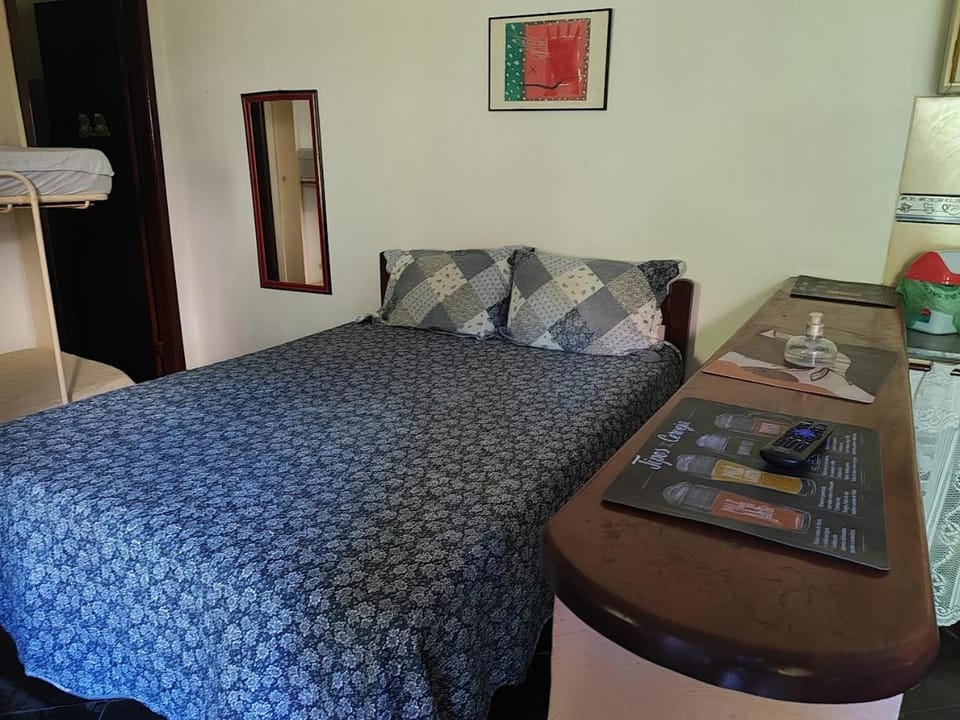 Kitchen or kitchenette, Photo of the whole room, Bedroom