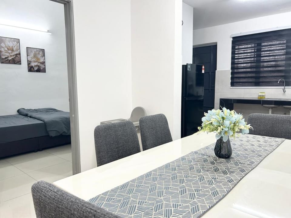 Ipoh SY Shiya Cozy Homestay 4R3B 8-9 people SY31 House in Perak