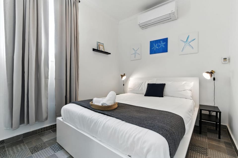Puerto Rico Gem 2BR Walk to Beach Wi-Fi Inn in San Juan