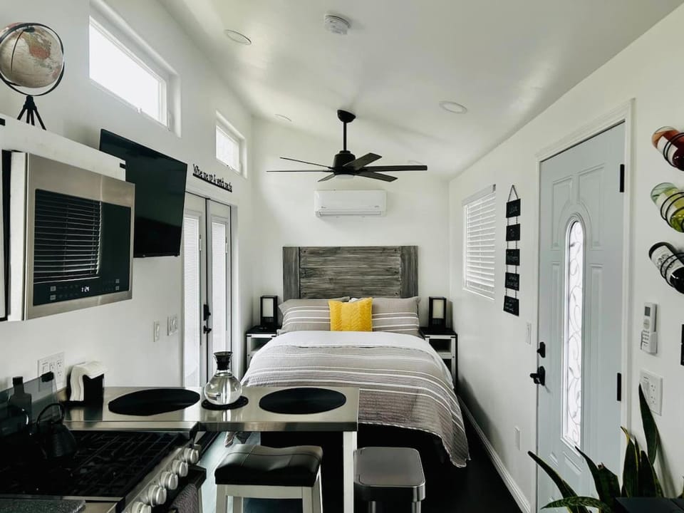 Boutique Tiny in Templeton Modern Wine Country House in Templeton
