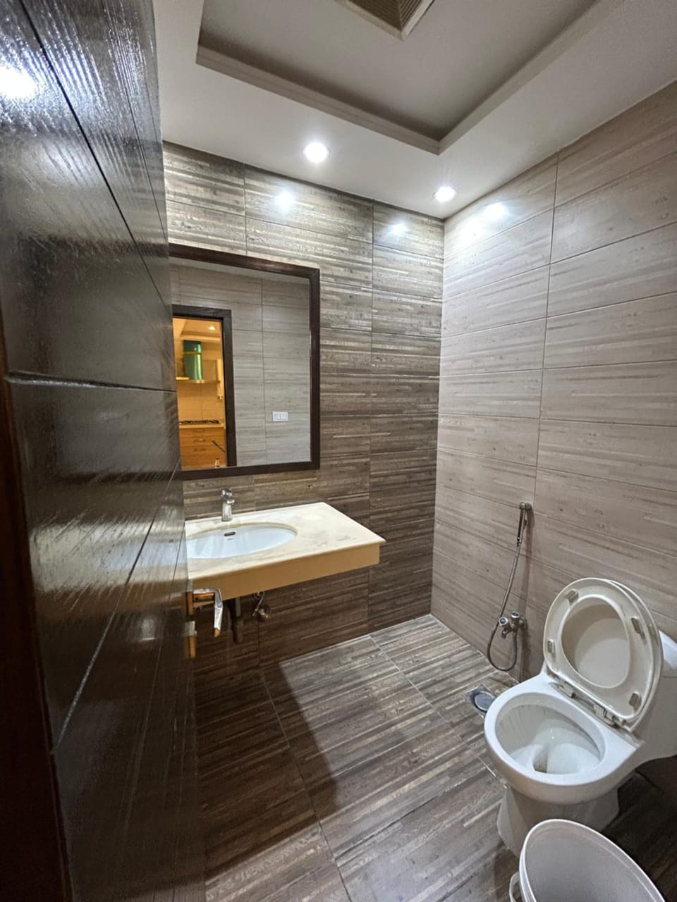 Stay with Goku Apartment in Islamabad