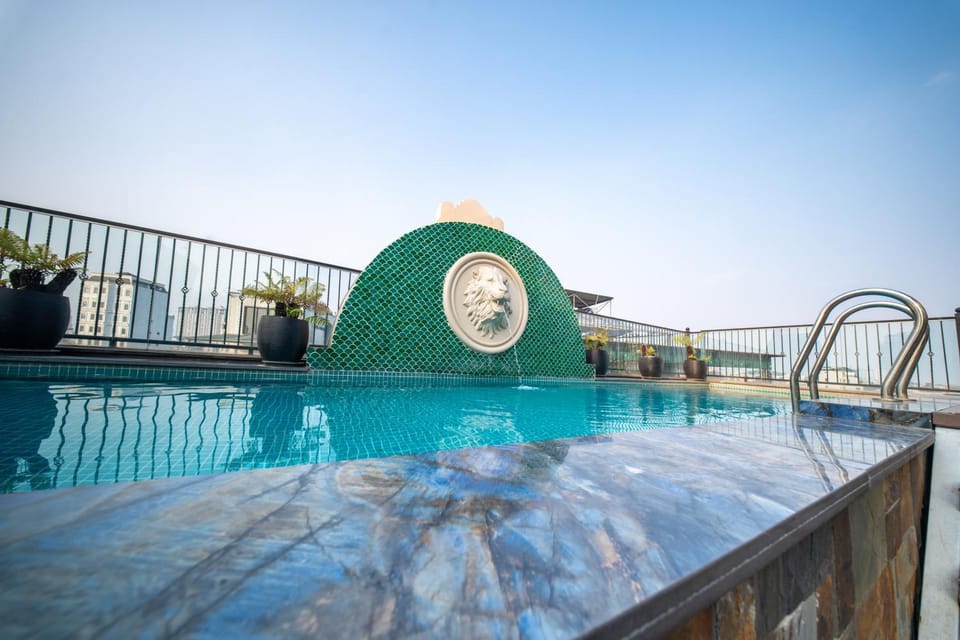 Swimming pool